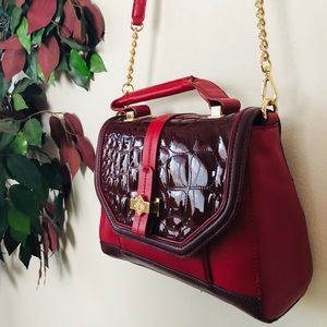 Simply Vera Vera Wang Crossbody